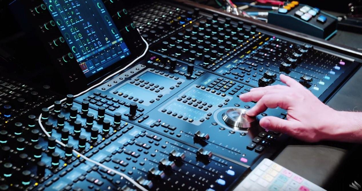 15 Best Audio Editing Software of 2023 (Free and Pro Options)